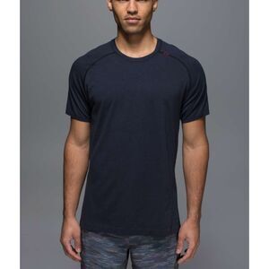 Men Lululemon Metal Vent Tech Short Sleeve in Deep Navy Size Large